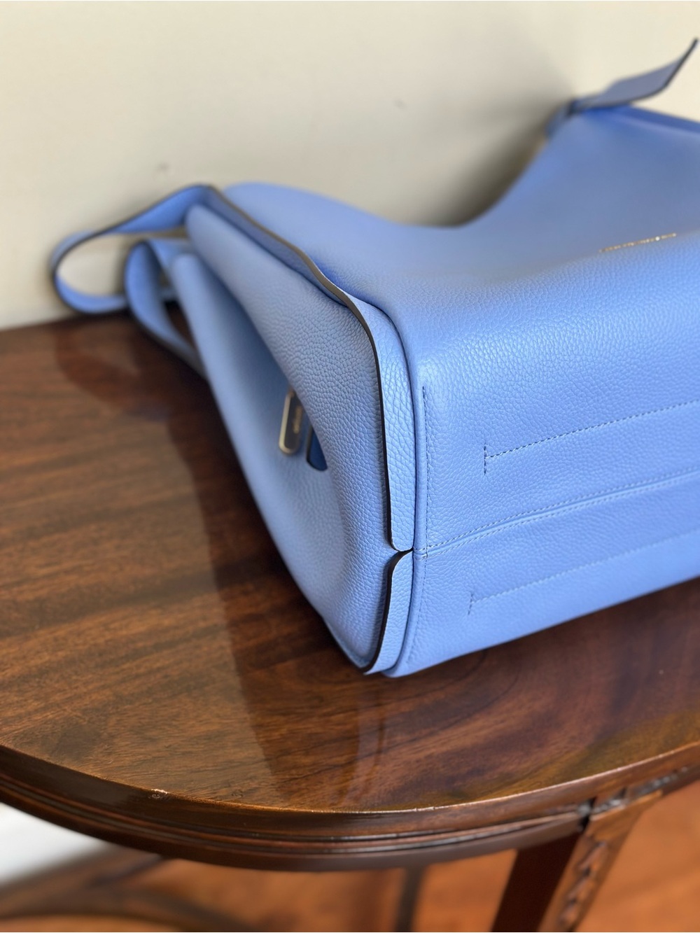 Kate Spade Knott Large Shoulder Bag - Periwinkle Blue - Like New! See Video! - Picture 7 of 12
